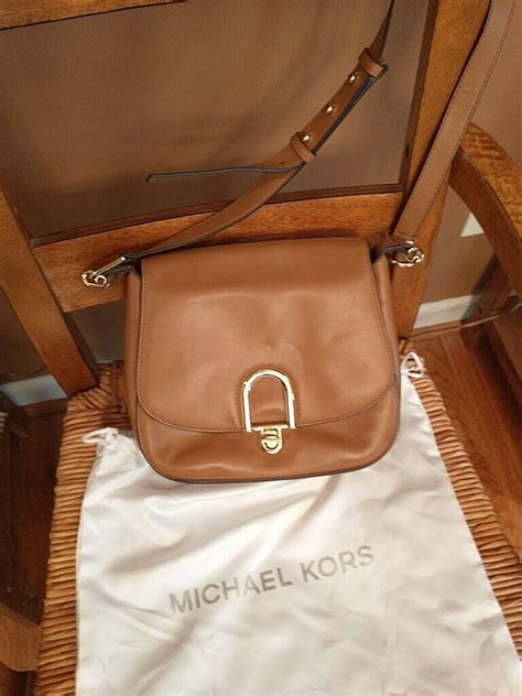 Michael Kors Delfina Large Saddle Bag 